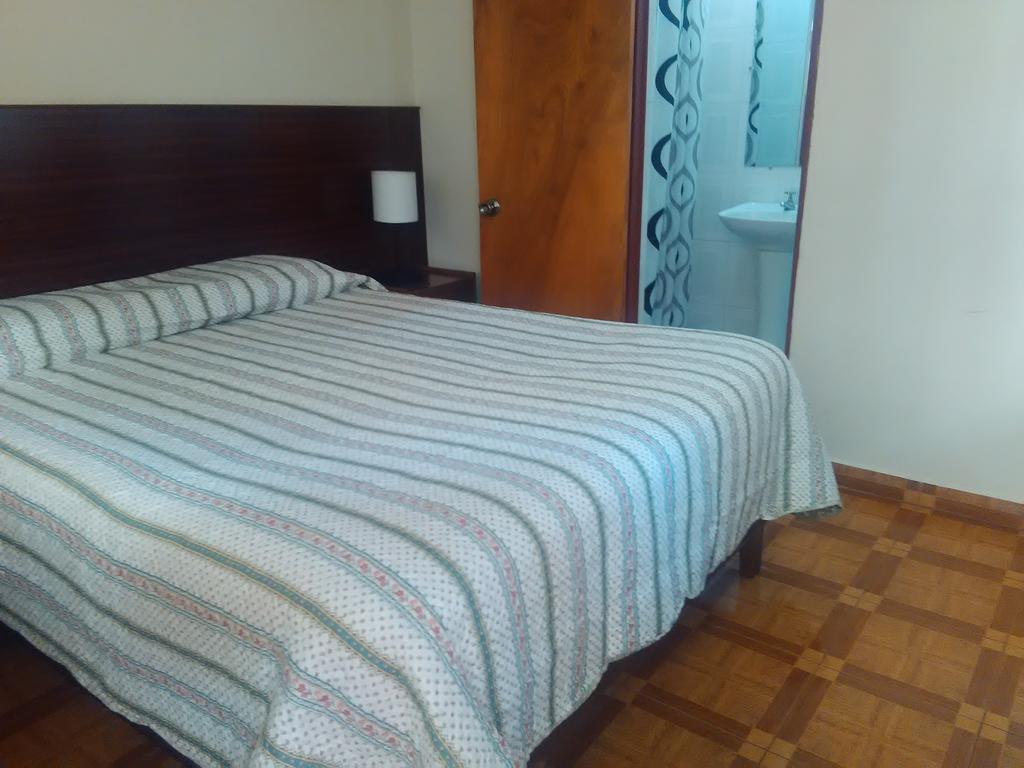 Hostal El Loa Calama Esterno foto
