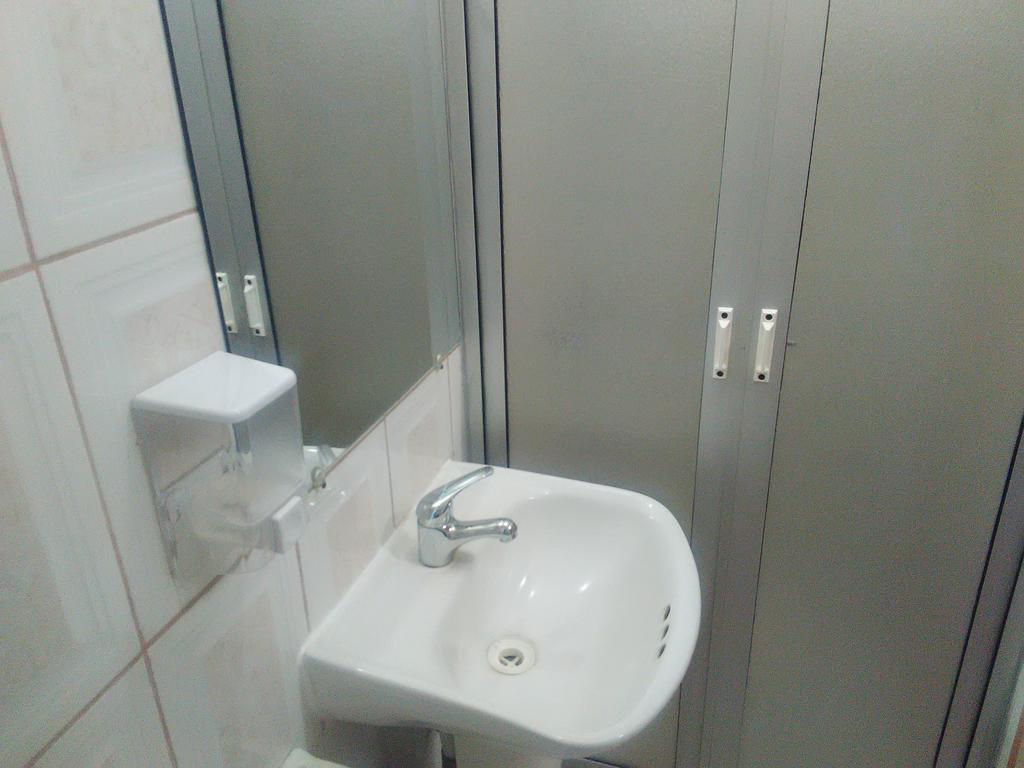 Hostal El Loa Calama Esterno foto