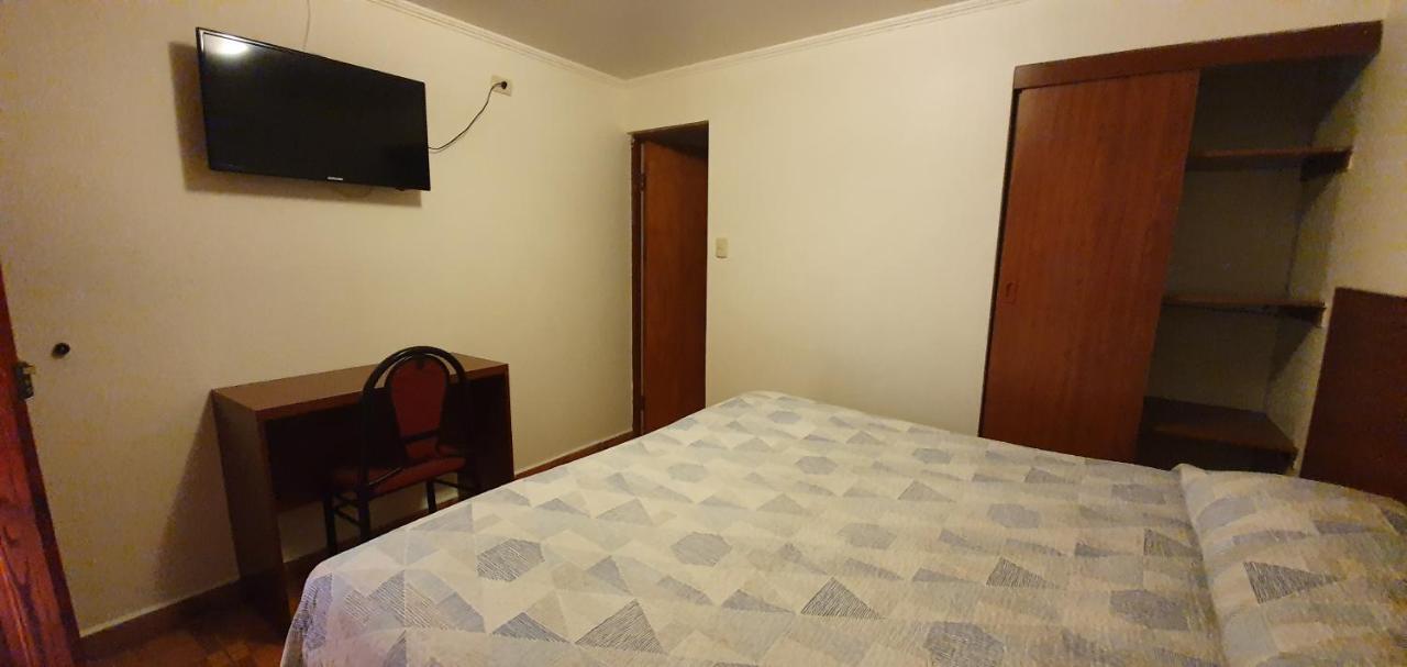 Hostal El Loa Calama Esterno foto