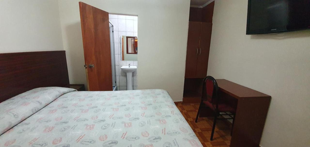 Hostal El Loa Calama Esterno foto
